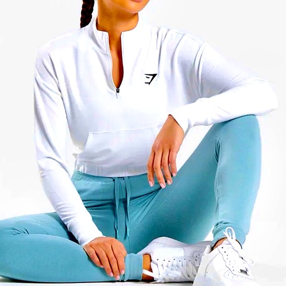 Gymshark Tops - Gymshark Pippa Training Pullover Slightly Cropped Sweatshirt in White